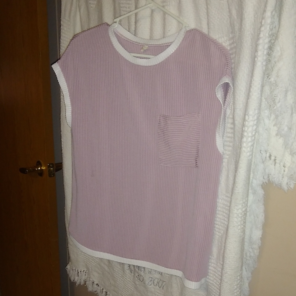 Lilac Sleeveless Top with Pocket